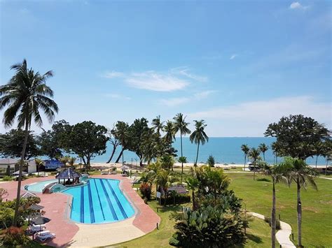 Kota tinggi, desaru, 81930, malaysia telephone: Room with breakfast at Tunamaya Beach & Spa Resort ...