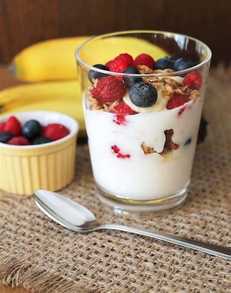 Banana Berry Granola Yogurt Parfait Delightful Adventures