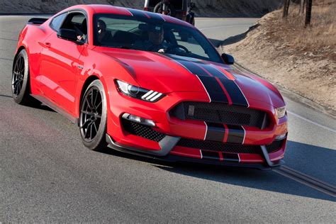 Two new color options are available on gt350 and gt350r for 2019. 2016 Ford Mustang Shelby GT350: First Drive | News | Cars.com