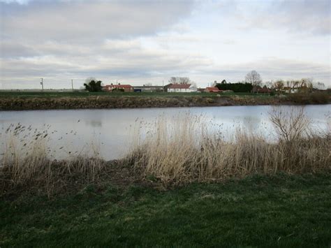 The River Trent And Kelfield © Jonathan Thacker Geograph Britain And