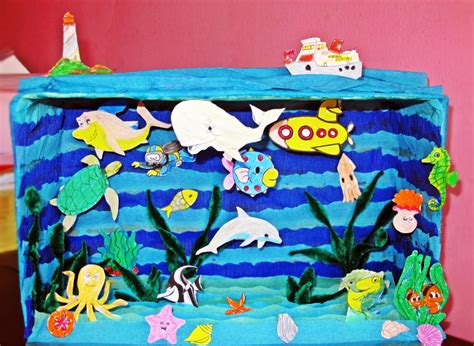 Lagi satu pilihan aktiviti yang anda boleh cadangkan kepada anak anda untuk buat semasa hari merdeka adalah menonton filem bersejarah. Brilliantrosy Rose: Diorama Kotak Kasut "Under The Sea"