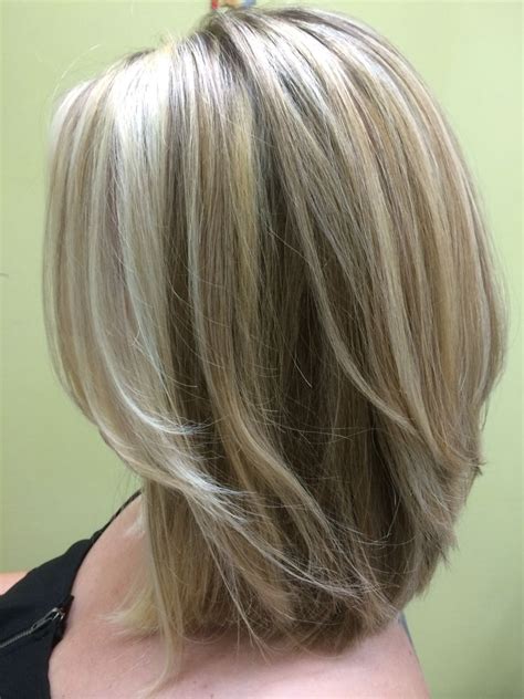 Look at this natural looking bob hair! 20 Photo of Straight Rounded Lob Hairstyles With Chunky ...