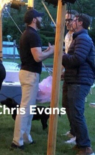 Ryan Reynolds Chris Evans Marvel Avengers Gorgeous Men Cute Guys