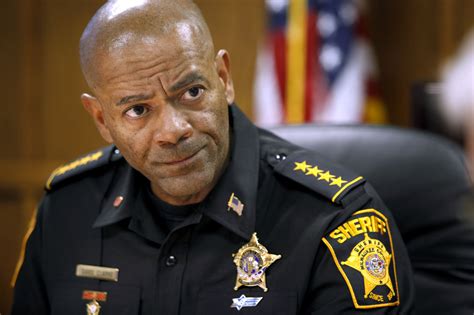 Sheriff autofamily автоброня автощит alfeco. Sheriff Clarke: 455 Murders in Chicago This Year Greater ...