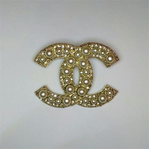 Chanel Pin And Brooch Golden Metal Ref36546 Joli Closet