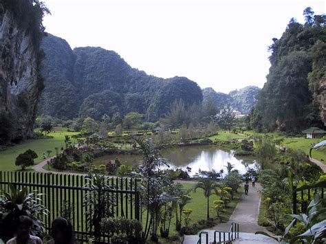 Ipoh hor fun/rice noodle soup with chicken and prawn ingredients 5 (about 1.3 kg) chicken carcasses, blanched 15 cups of water 1 medium yellow onion, quartered 1 tbsp white peppercorns, lightly crushed 1 from saveur issue #141 where to stay and where to eat in ipoh, malaysia. Limestone Hills | Kinta Valley | Perak | Malaysia Travel ...
