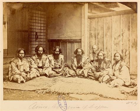 Groupe De Six Hommes Aïnous En Compagnie Dun Dignitaire Japonais