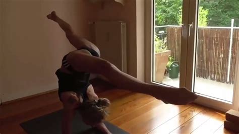 Flocke Hot Yoga For Flexibility Day Youtube