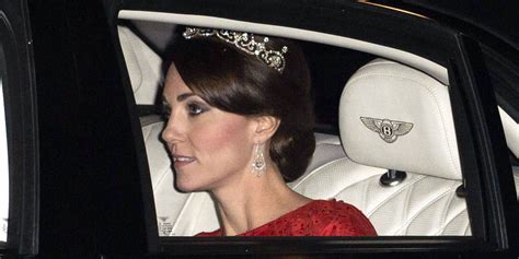 Kate Middleton Wears Tiara Duchess Of Cambridge At China State Dinner