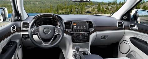 Jeep Grand Cherokee Srt 2019 Interior