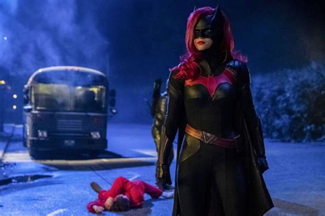 ‘batwoman season 2 to cast new lead character after ruby rose s exit as kate kane socialite life