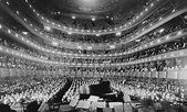 File:Metropolitan opera 1937.jpg - Wikipedia