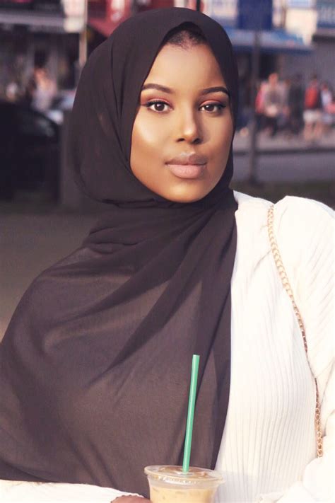 Muslim Women On Why They Do Or Dont Wear A Hijab 2021 Glamour Uk
