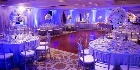 Say your i do's on the beautiful beaches of florida's northeast coast or georgia's southern coastline, as. Surf and Sand Resort Weddings | Get Prices for Wedding ...