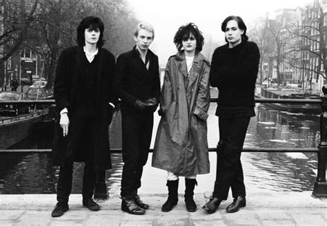 Listen to siouxsie and the banshees | soundcloud is an audio platform that lets you listen to what you love and share the sounds you create. Siouxsie and the Banshees: Diosa de la mitología rockera ...