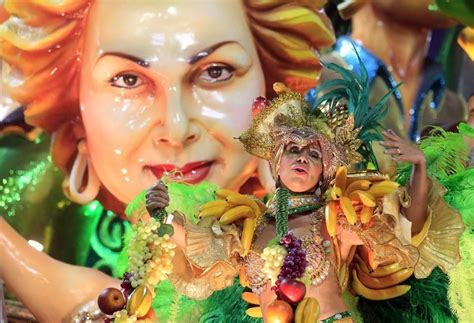 70 Stunningly Beautiful Images From Rio De Janeiros Carnival Beautiful Images Carnival