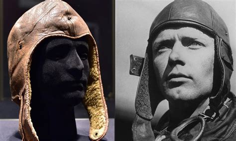 เตรียมประมูลหมวกนักบินของ Charles Lindbergh