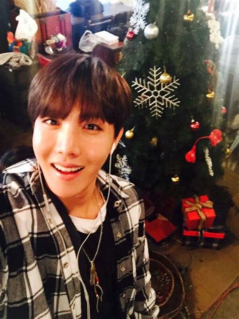 We Jhope U A Merry Christmas Yoongi Suga Bts Bangtan Boy Jhope Bts