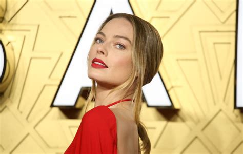 Margot Robbie Was Very Emo As A Teen And Still Loves Heavy Metal