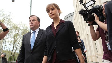 Smallville Star Allison Mack Allegedly Told Sex Slave She Could Become Wonder Woman Starved