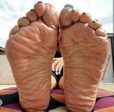 Skinny milf slowly removes sandals, showing soles. 269 best Mature Soles images on Pinterest in 2018 | Heels ...