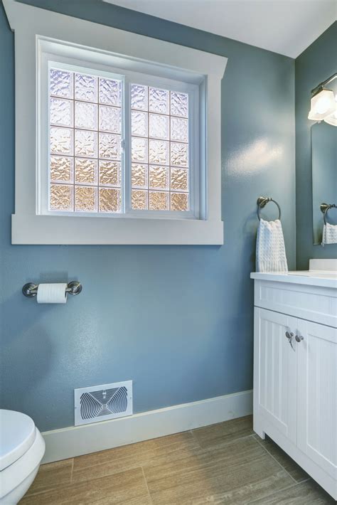 7 Creative High Privacy Bathroom Window Ideas So You Wont Be Putting