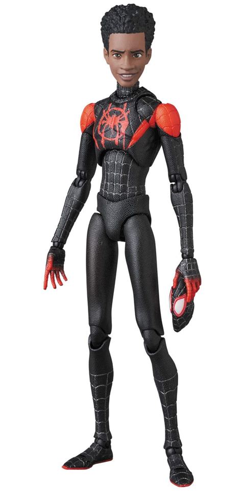 Mafex Into The Spider Verse Miles Morales And Comic Spider Man Figures