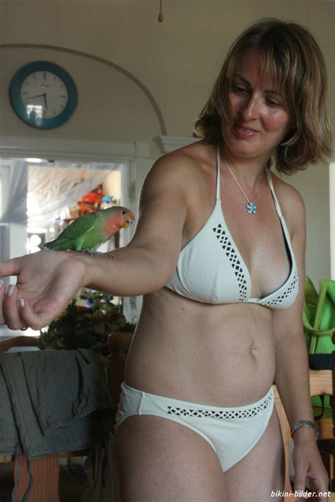 Schöne reife Frau Das Bikini Bilder Album