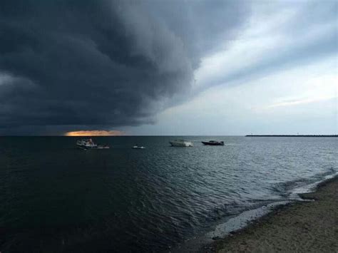 Silvercreek Lake Erie Storm Clouds 63014 Lake Erie O Canada Lake