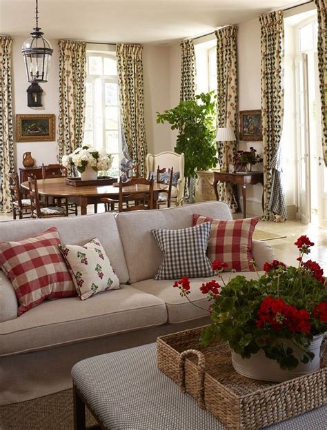 Mix And Chic Inside A Breathtaking Provence Farmhouse Cottagerooms