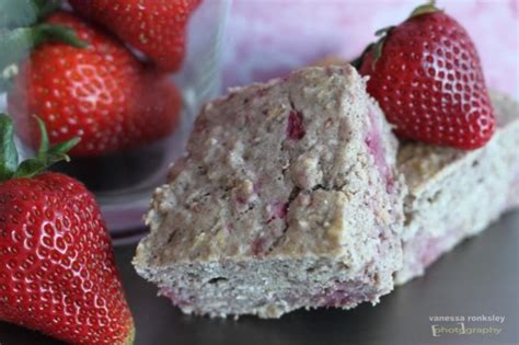 Eggs are wonderful and full of nutrition such as choline and healthy fats but some people can develop sensitivity if they eat them everyday. Gluten Free, Dairy Free, Egg Free, Nut Free Berry Cake - Delicious Alternatives