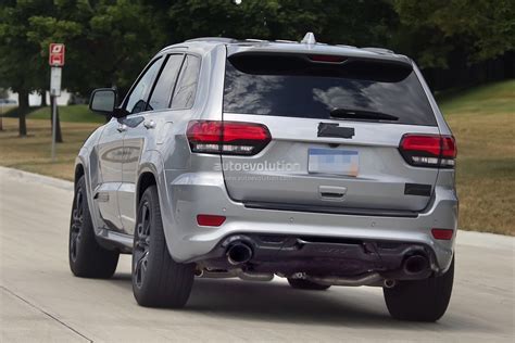 2018 Jeep Grand Cherokee Trackhawk Spied Looks Ready To Pounce