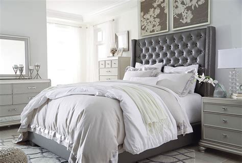 Coralayne Upholstered Bedroom Set Signature Design 1 Reviews