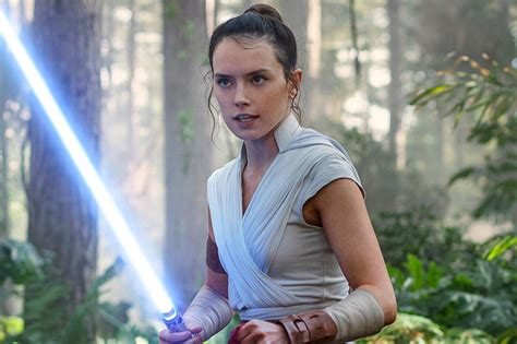 Daisy Ridley To Return As Rey In Star Wars Films