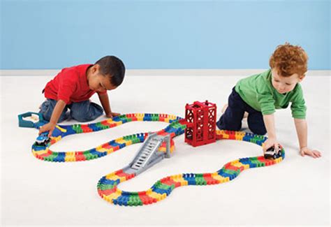 Kidoozie Deluxe Build A Road With Elevator Fat Brain Toys