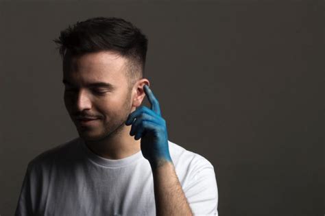 Последние твиты от andrea sannino (@andreasannino). Intervista ad Andrea Sannino, cantante di Abbracciame ...