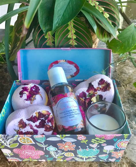 Check out our box sparkles selection for the very best in unique or custom, handmade pieces from our shops. WeBuyBlack > Relaxing Spa gift box for her, Healthy ...