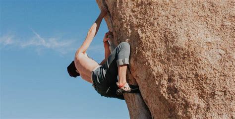Ultimate Guide to Bouldering | Extreme Sports Guide