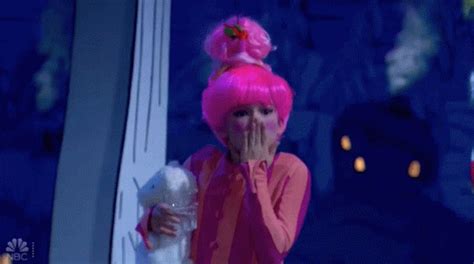 Blow Kiss Cindy Lou Gif Blow Kiss Cindy Lou Dr Seuss The Grinch Musical Descobrir E