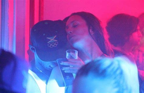 Usain Bolt Kisses Another Mystery Girl In Rio Nightclub During Birthday Celebrations Sports News