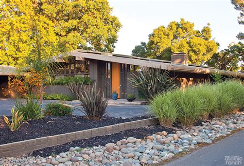 12 Incredible Mid Century Exteriors 5 Curb Appeal Ideas