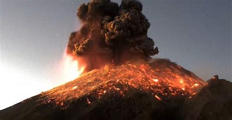 Video Lo Que Faltaba El Popocatépetl Hace Erupción Sentido Común