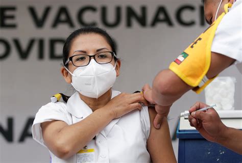 Dos dosis no serán suficientes. Los pacientes con COVID-19 deben tomar dos dosis de la ...