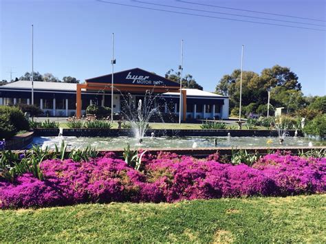 Byer Fountain Motor Inn And Restaurant Nsw Holidays And Accommodation