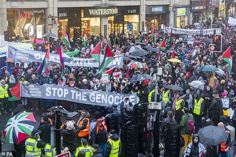 Pro Palestinian Protesters Try To Storm Mcdonalds In Manchester As