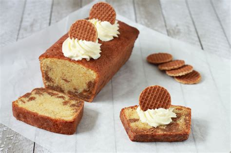 Stroopwafelcake Met Stukjes Stroopwafel Marinas Bakery