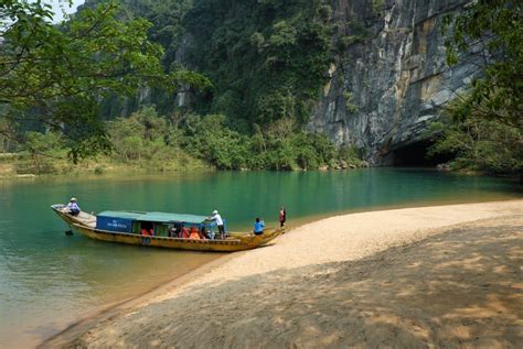 Phong Nha Ke Bang National Park Grotten In Vietnam
