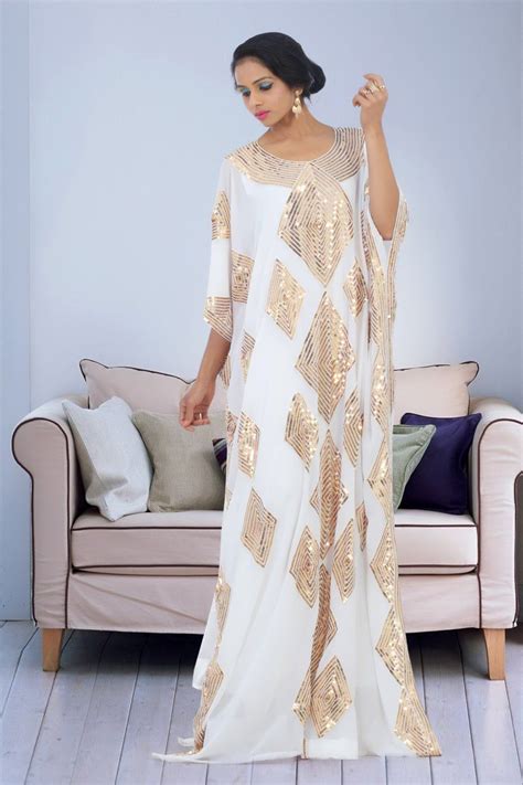 However, kaftan dresses are a great option for ramadan's outfits, as the maxi dress style is perfect to wear during ramadan 2018. Long robe Womens Kaftan Caftan Abaya Maxi robe Dubaï ...