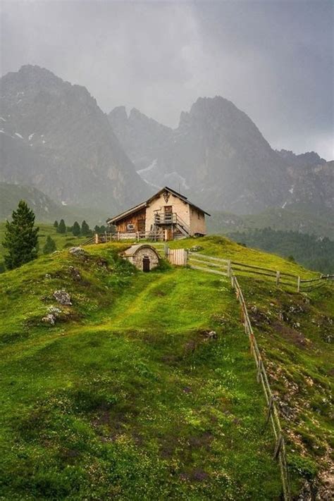 Stunning Views Mountain Cabin The Dolomites Italy