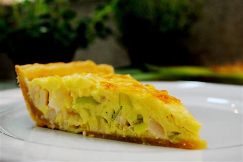 Quiche de alho poró com palmito Spanakopita Pineapple Fruit Ethnic Recipes Food Hearts Of